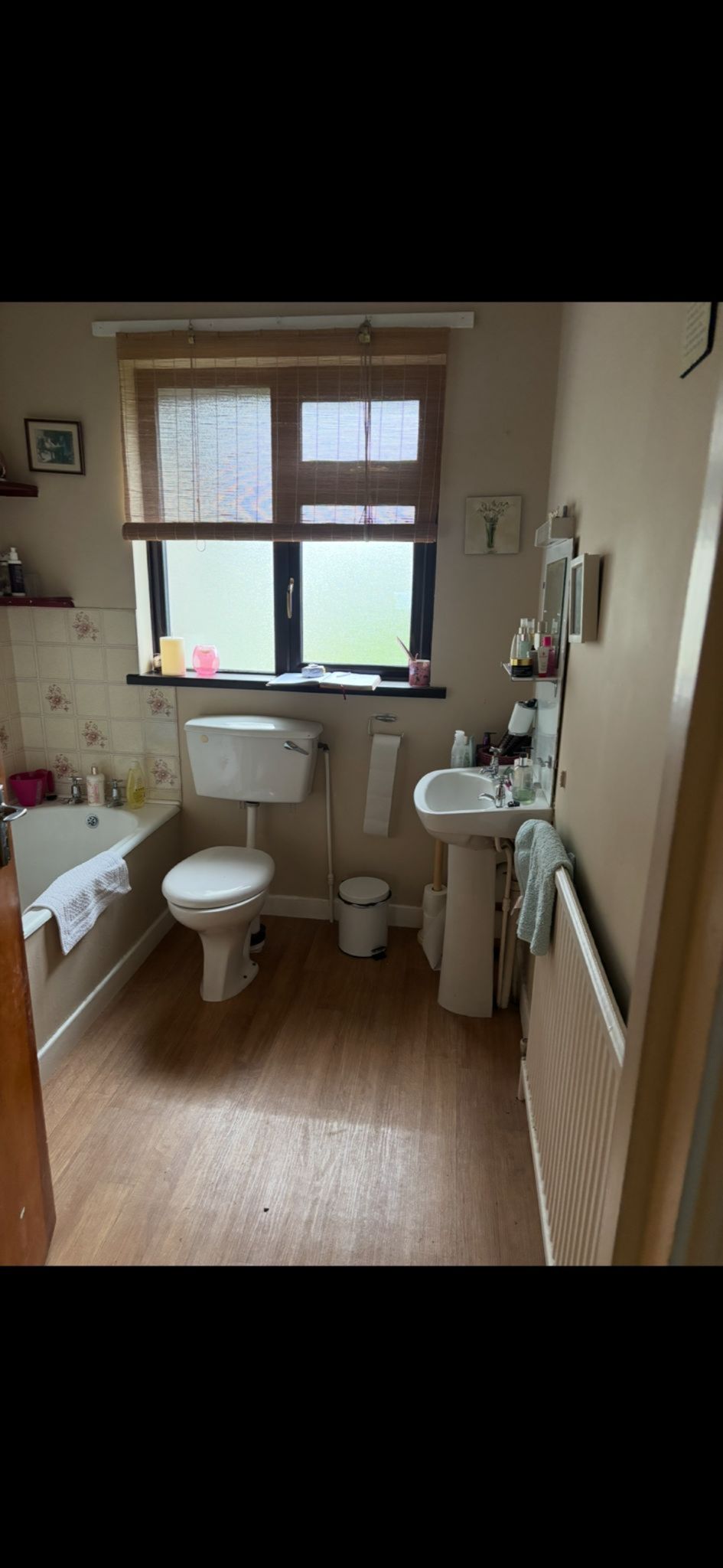 Second bathroom before renovation