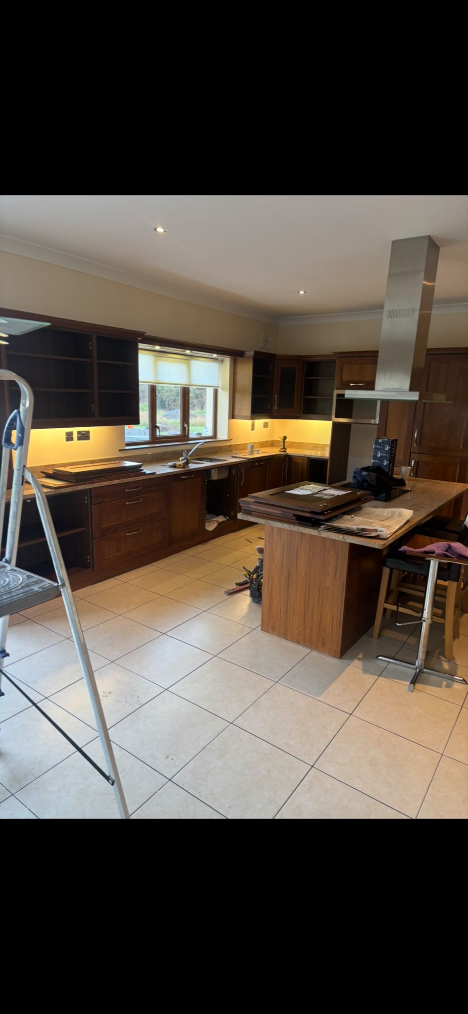 Kitchen before renovation